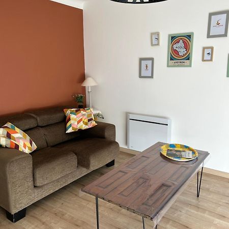 Les Plantades Aveyronnaises Apartman Saint-Georges-de-Luzençon Kültér fotó